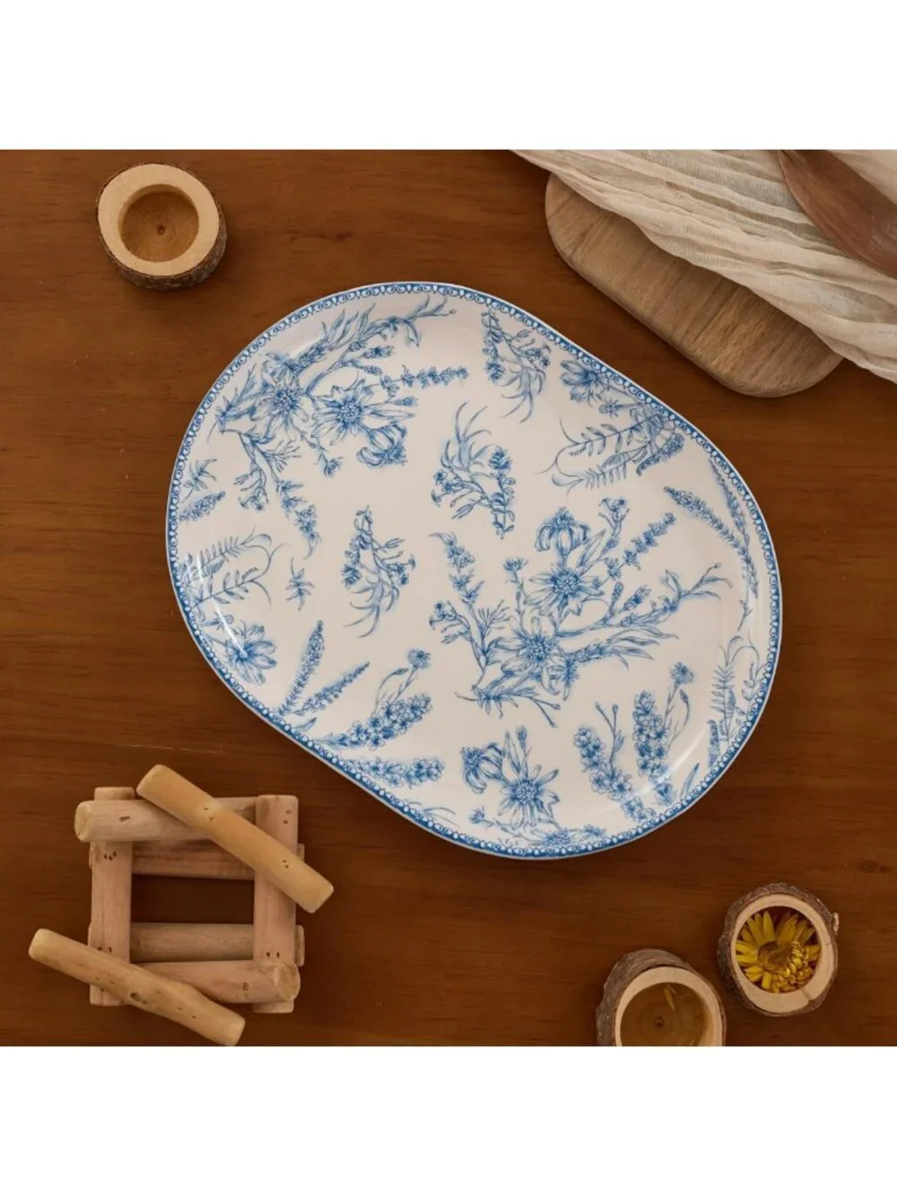 Elegant Blue Garden Toile Oval Platters Set of 2, 16